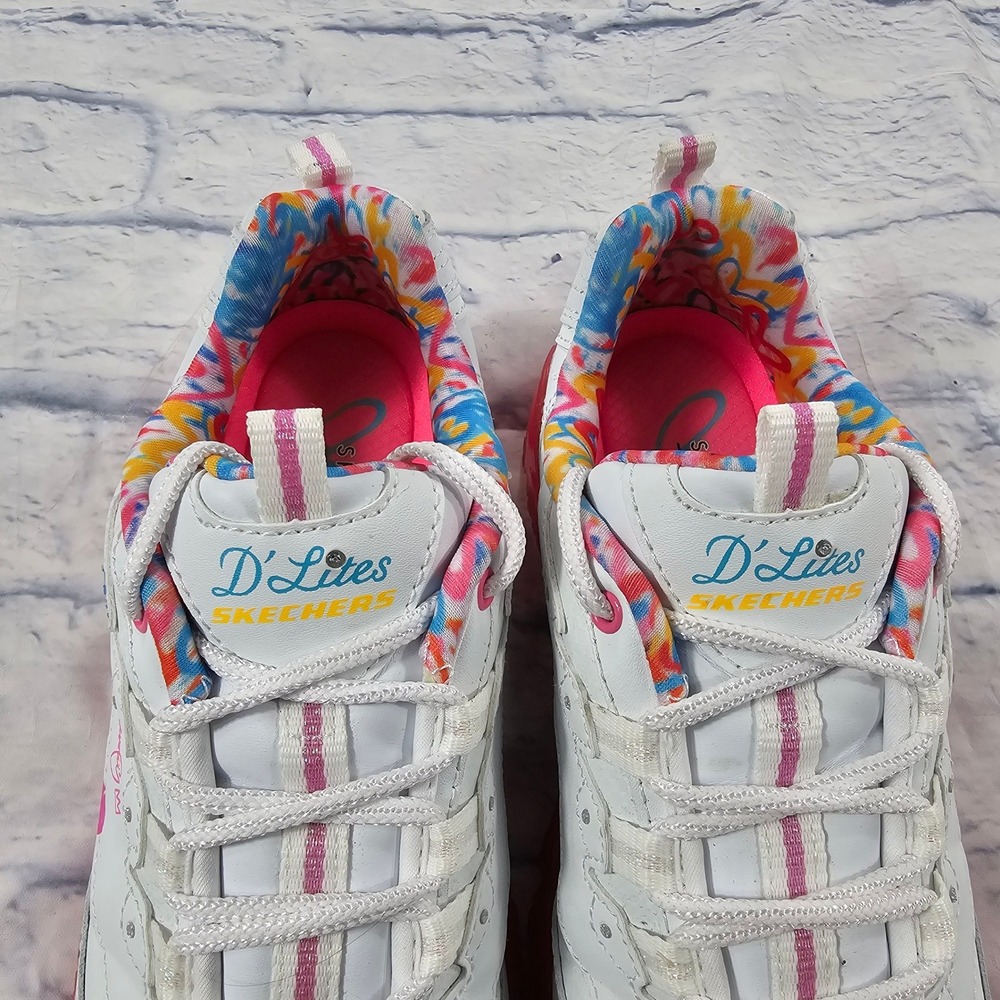 Skechers D'Lites J Goldcrown Women Size 7 White Pink Love Wall Heart Sneakers - Picture 7 of 11